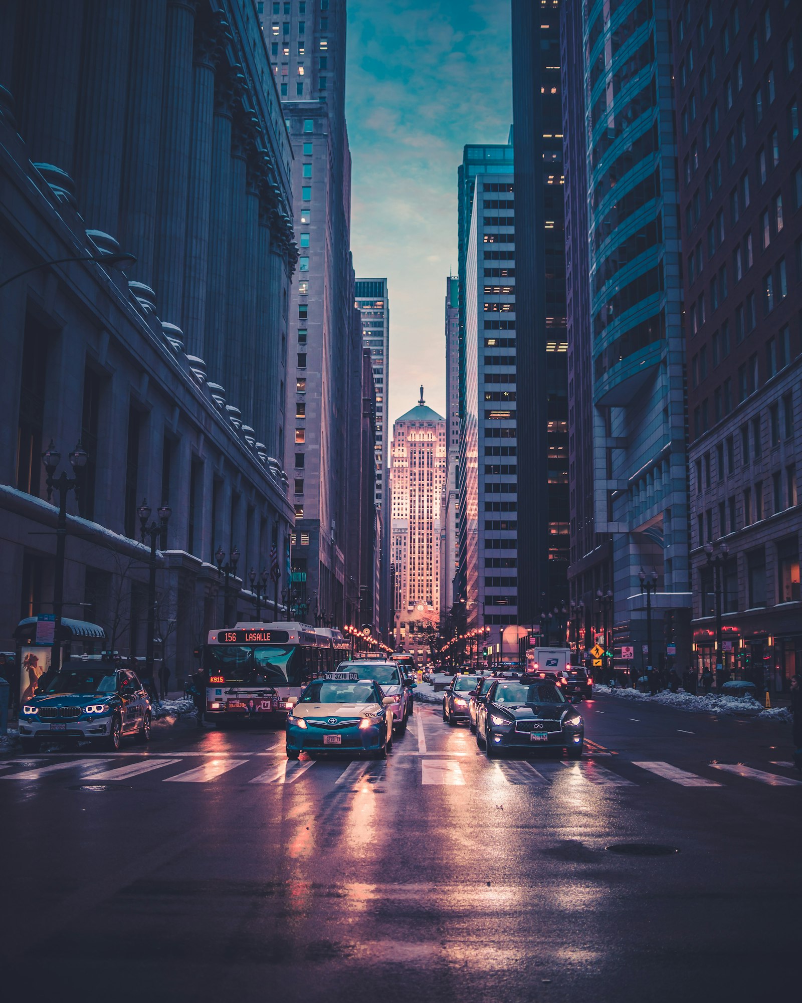 Wrocław Stare Miasto – uliczki i kamienice historycznego centrum Wrocław Stare Miasto – uliczki i kamienice historycznego centrum